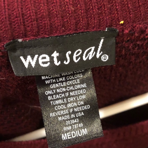 Wet Seal burgundy sweater - Picture 3 of 4